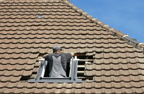 Pose de velux - Vezzani